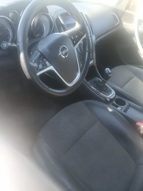 Opel Astra 2014 COSMO