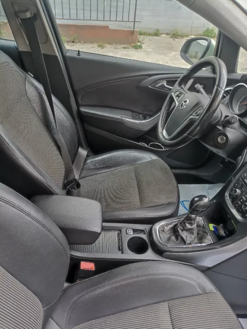 Opel Astra 2014 COSMO