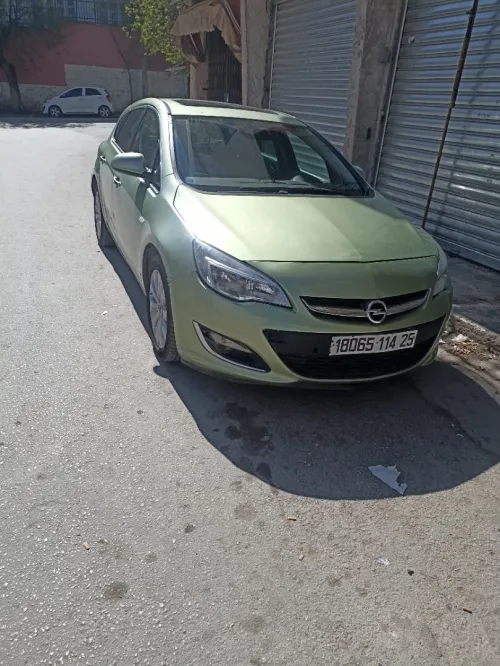 Opel Astra 2014 COSMO