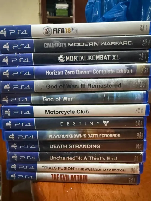LOT 13 JEUX PLAYSTATION 4