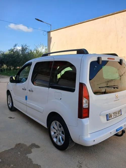 Peugeot Partner 2017 Tepee Allure 