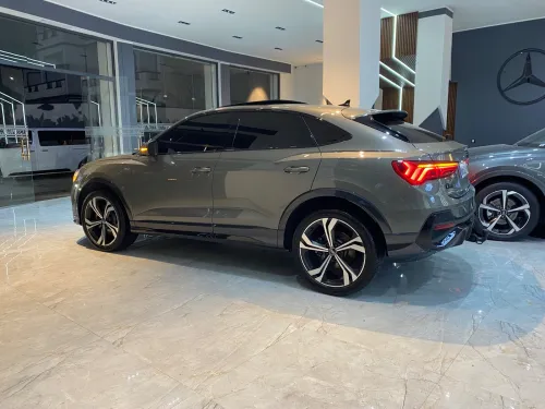 Audi Q3 2023 S-Line