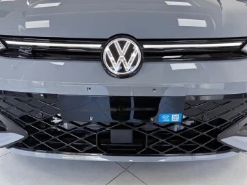Volkswagen Golf 8 2025 R Black Edition 