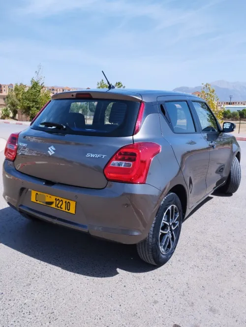 Suzuki Swift 2022 GLX LA TT OPTIONS IMPORTER DE DUBAÏ 1ER MAIN