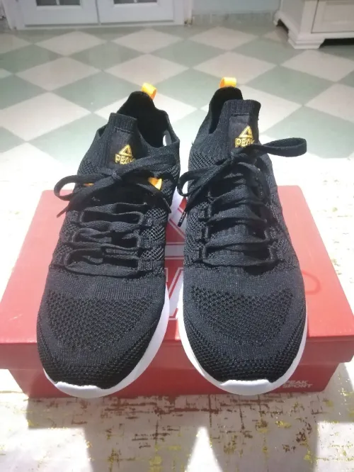 Chaussures basquettes peak