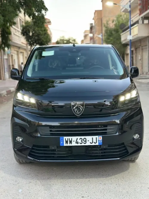 Peugeot Traveller 2025 Business Pack