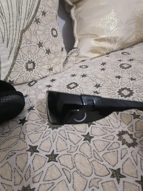 deux paires de lunettes originales