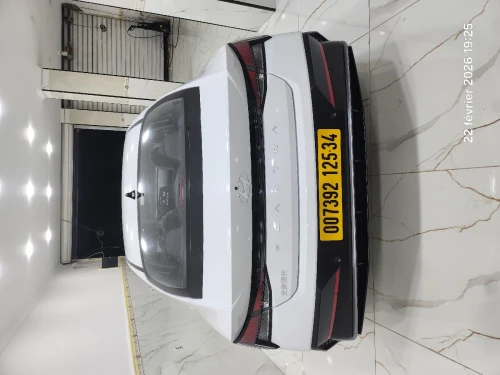 Hyundai ELANTRA 2025 