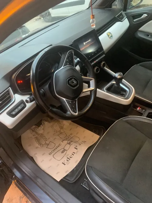 Renault Clio 5 2021 Instance