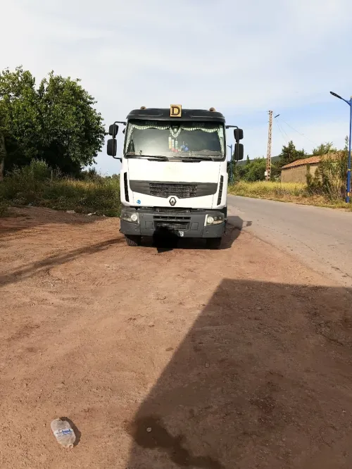Renault lander 2012