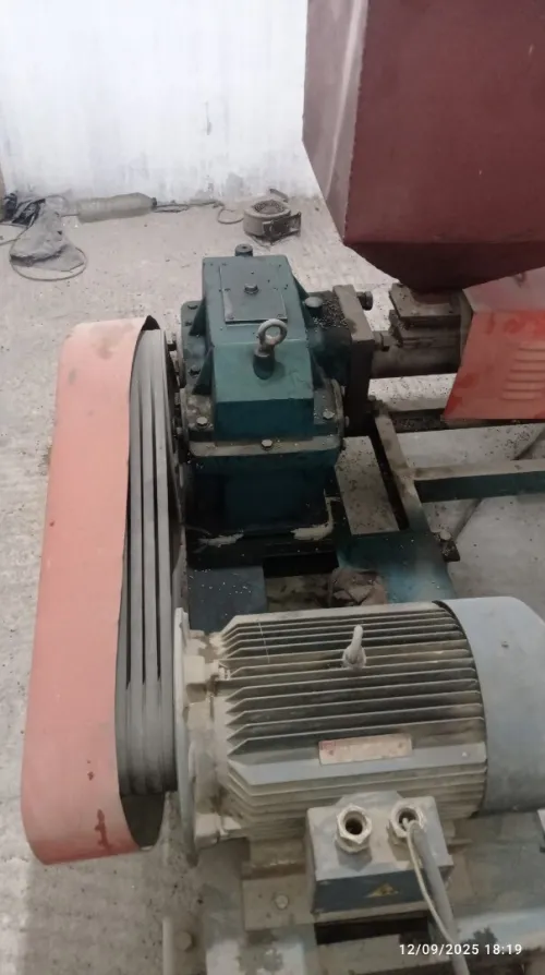 Machine fabrication sac poubelle