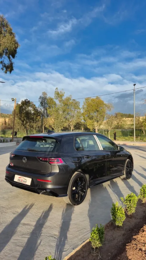 Volkswagen Golf 8 2025 R Black Edition 