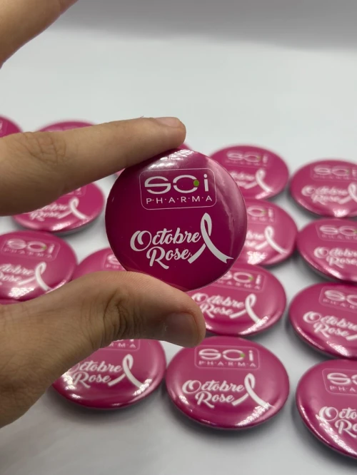 Pins octobre rose 