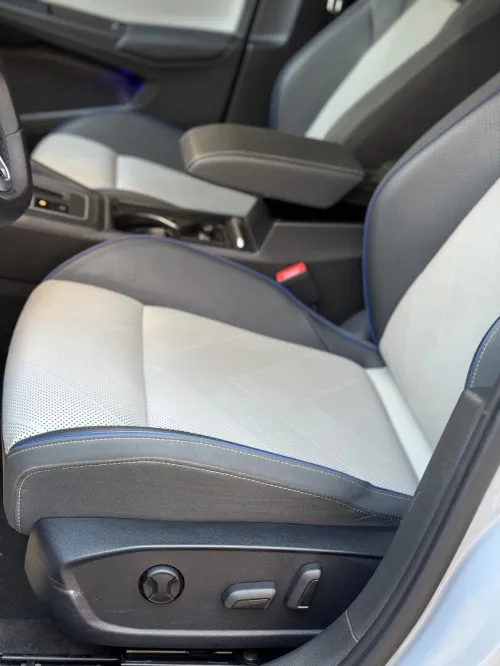 Volkswagen Golf 8.5 2025 Black édition