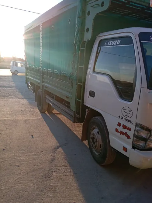 Isuzu Faracha 2008