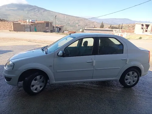 Dacia Logan 2012 Latot
