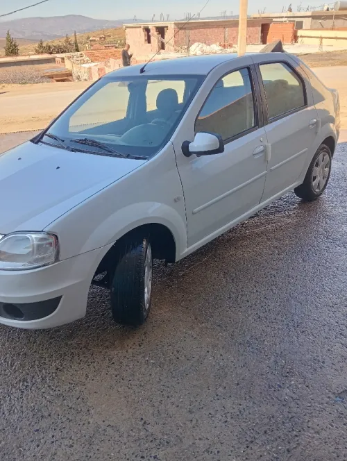 Dacia Logan 2012 Latot
