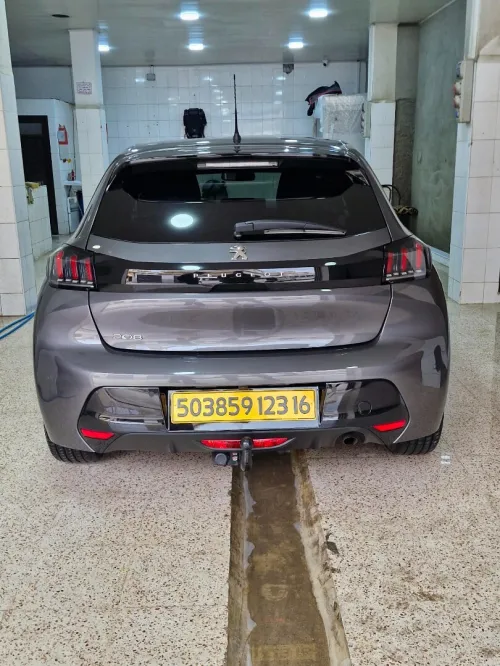 Peugeot 208 2023 E-Style