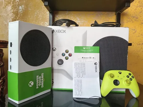 Xbox series s 512g    راهي بروموسيو غير ليوم