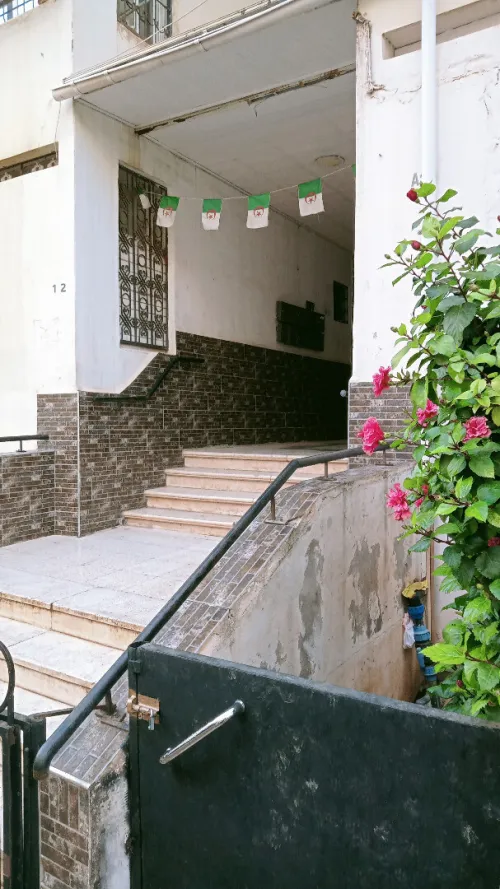 Location Appartement F3 Alger Baba hassen