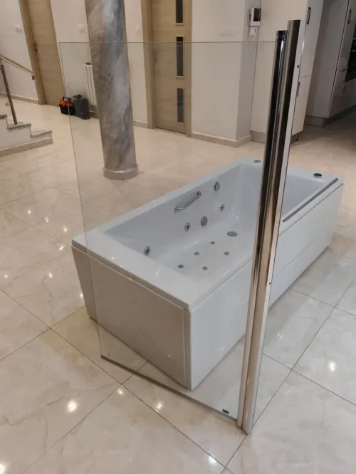 baignoire jacuzzi roca