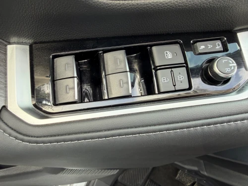 Toyota Land Cruiser  2026 V XR full option