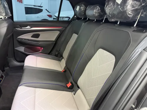 Volkswagen Golf 8.5 2026 R Line