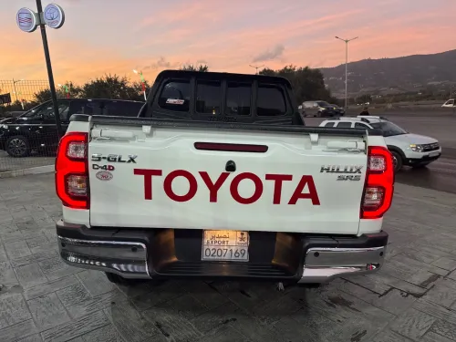 Toyota HILUX 2025 SOUODIA /FULL OPTION