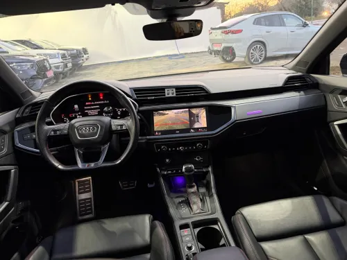 Audi Q3 2024 S Line