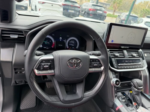 Toyota Land Cruiser  2026 V XR full option