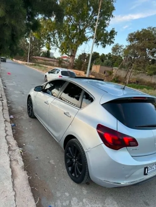 Opel Astra 2014 COSMO
