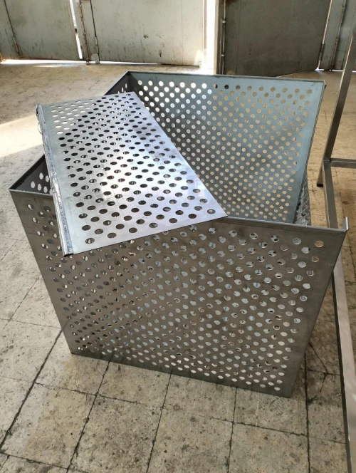 Découpe, Poinçonnage, Pliage, Soudage, Assemblage, Finition