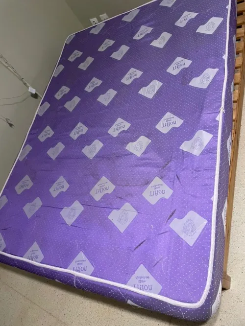 Matelas +Sommier