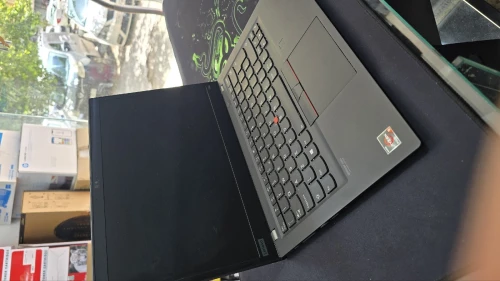 LENOVO THINKPAD T14S RAYZEN 5 4650 16GB 256GB NVME ECRAN 14P AVEC CHARGEUR ORIGINAL LIVRAISON DISPONIBLE GARANTIE 3MOI