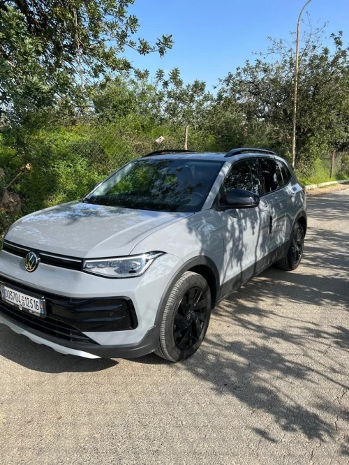 Volkswagen Tahru 2025 Sharp