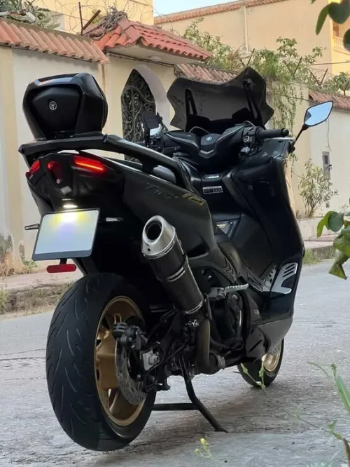 Yamaha Tmax 2021