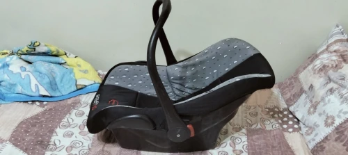 Siège automobile bébé 