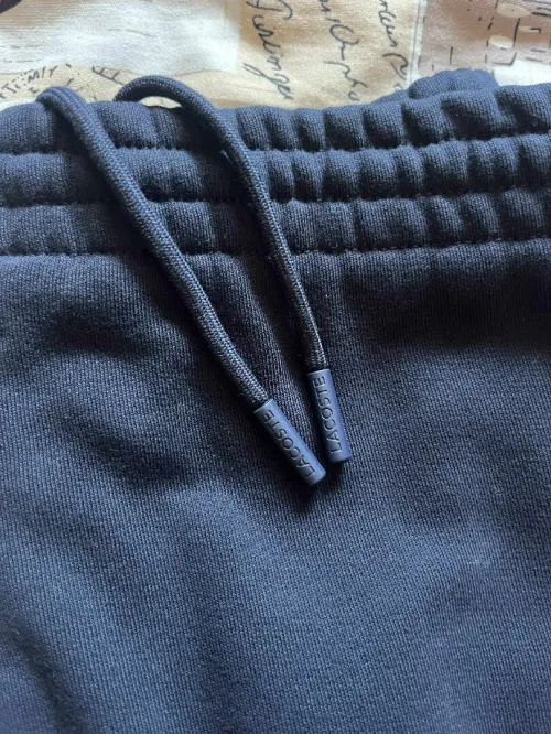 Jogging Lacoste taille S 
