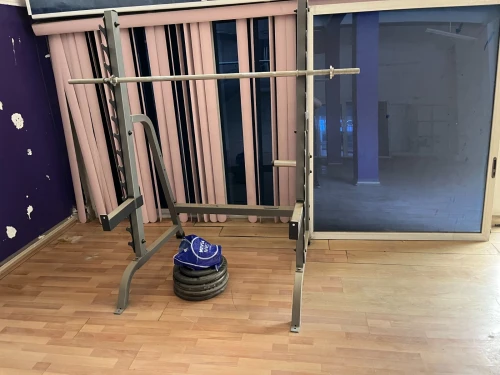 vend appareil de musculation ( squatte rack) 