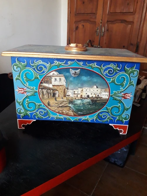 Très beau coffre style mauresque