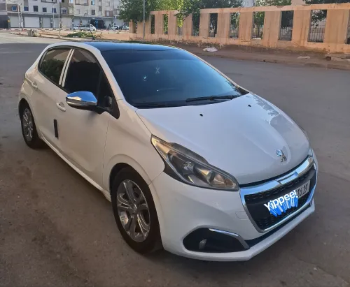 Peugeot 208 2016 Active Facelift