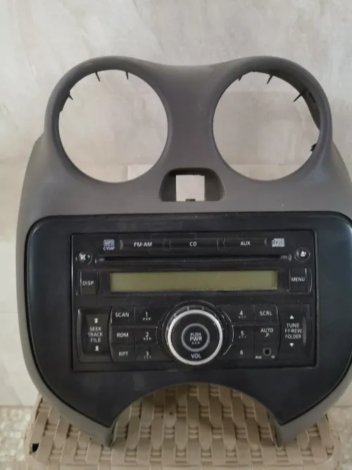 Radio Nissan Micra K13 original 