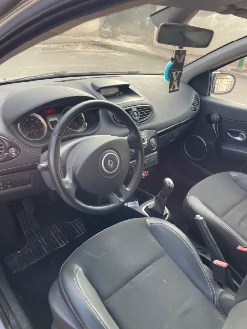 Renault Clio 3 2013 Night and Day