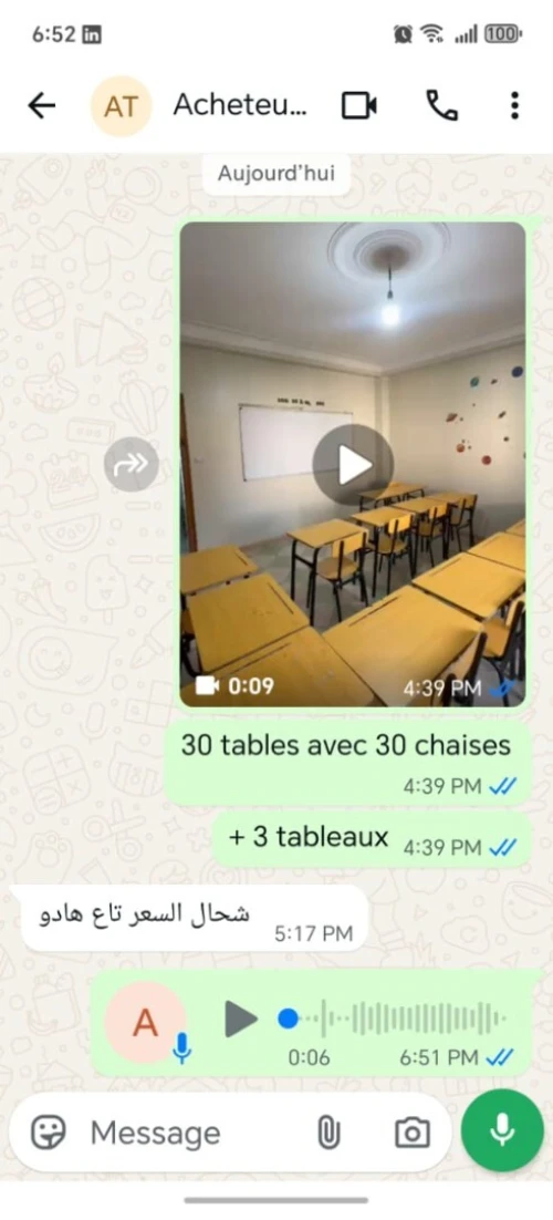 À Vendre un Lot de Tables avec Chaises  grand model ( 80 000 dz ) +  30 tables avec chaises petit model ( 75 000 dz ) + (03 ) tableaux ( 30 000 dz )