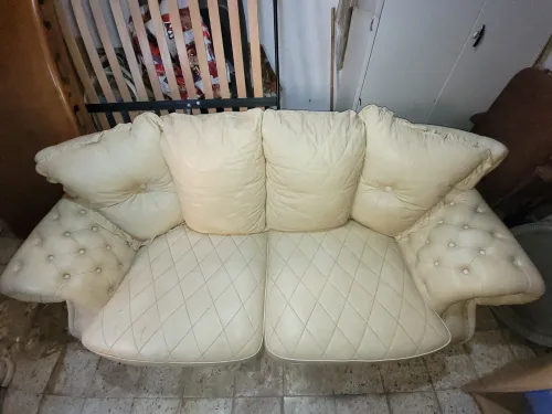 Fauteuille 4 place cuir véritable italien كرسي بذراعين لأربعة مقاعد مصنوع من الجلد الإيطالي الأصلي