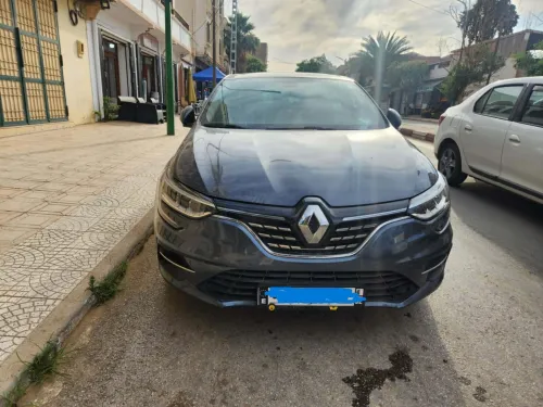 Renault Megane 4  2023 Itens