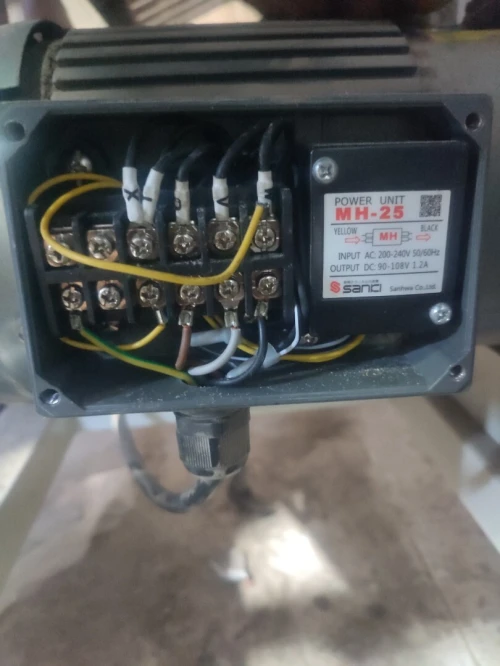 Électricien industriel