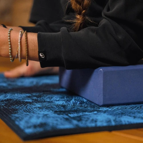 Tapis de yoga doux adhérence et confort 8 mm- Decathlon