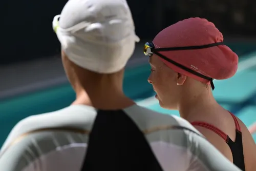 Bonnet de bain silicone pour cheveux longs DECATHLON