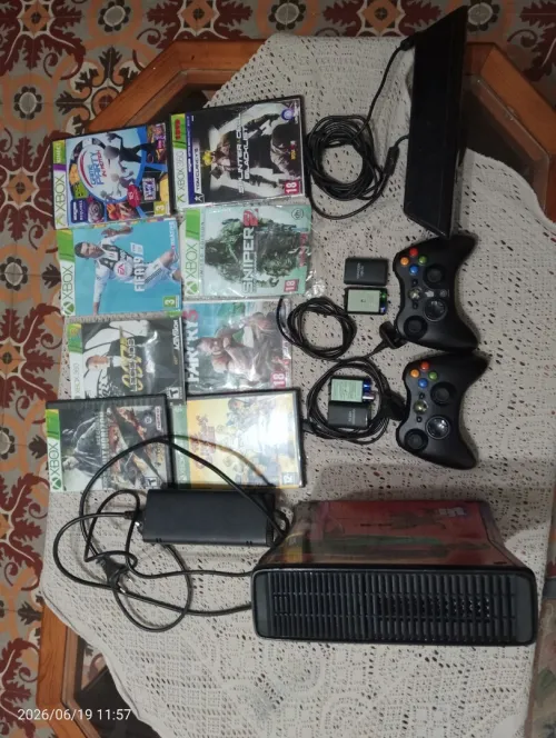Xbox 360 à vendre  Très bon état